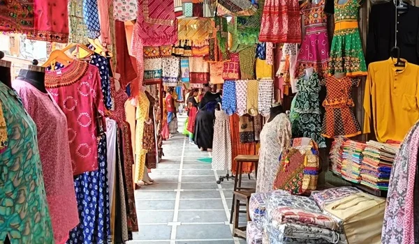 Wholesale Cloth Markets in Jaipur
