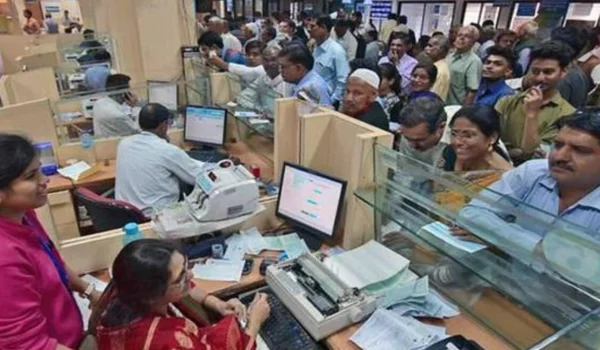 People in Bank